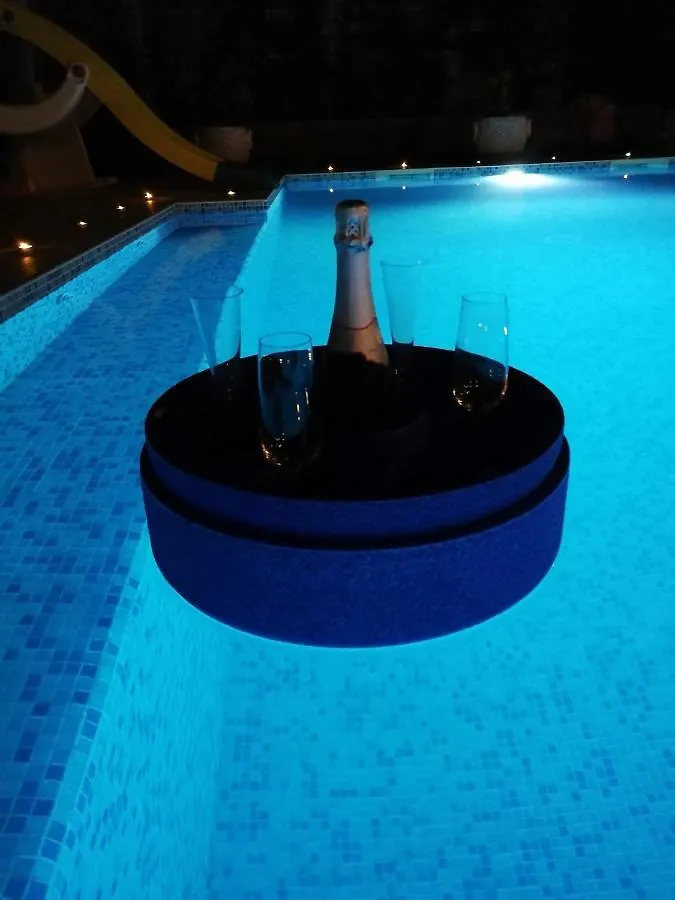 Holiday House Anja Buje Villa
