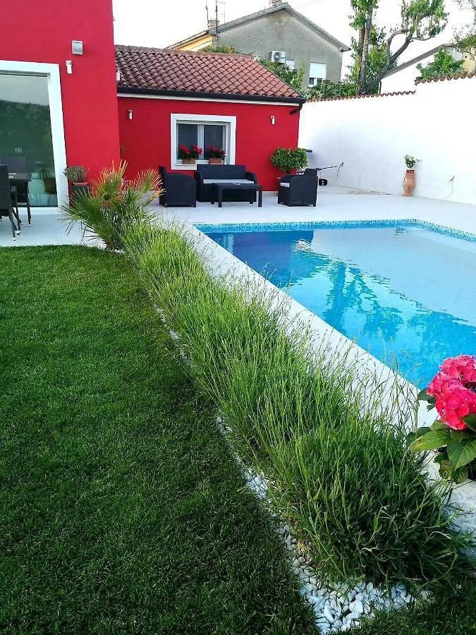Holiday House Anja Buje Villa